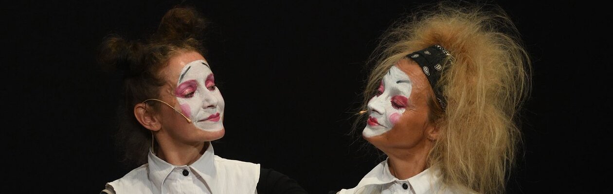 Красный платок