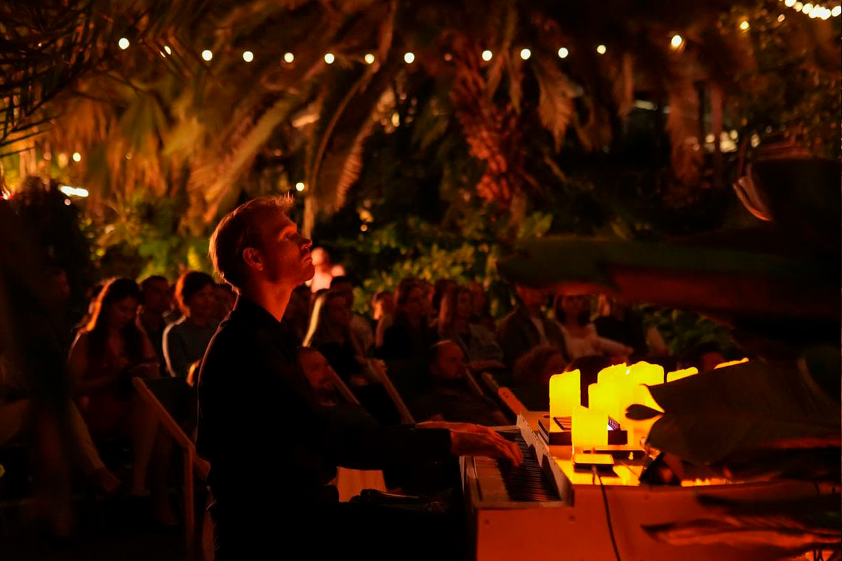 

Билеты на Магия свечей. Рояль при свечах: Новый год в Хогвартсе (Оранжерея Таврического сада)