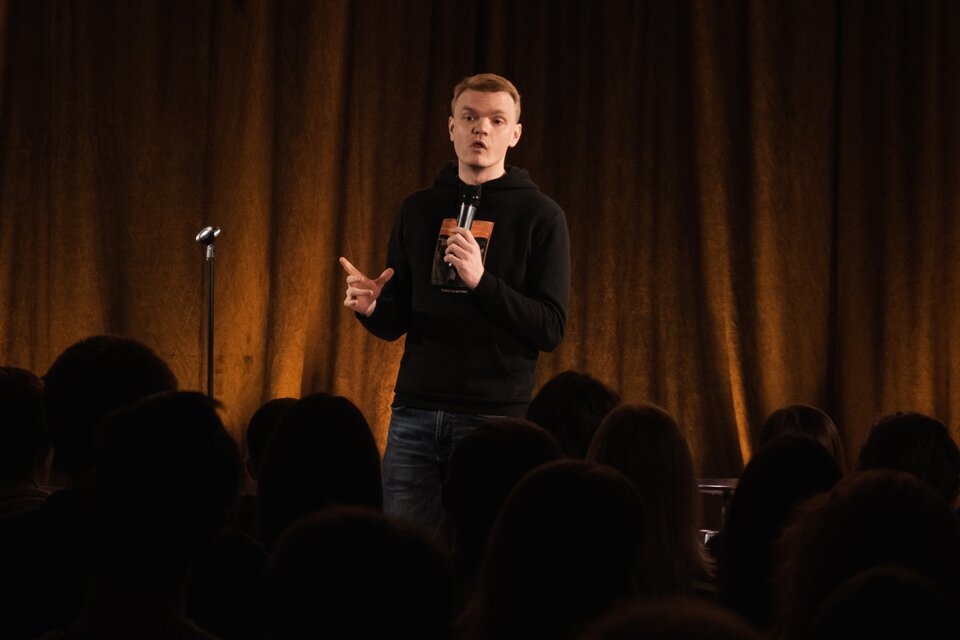 Стендап на троих