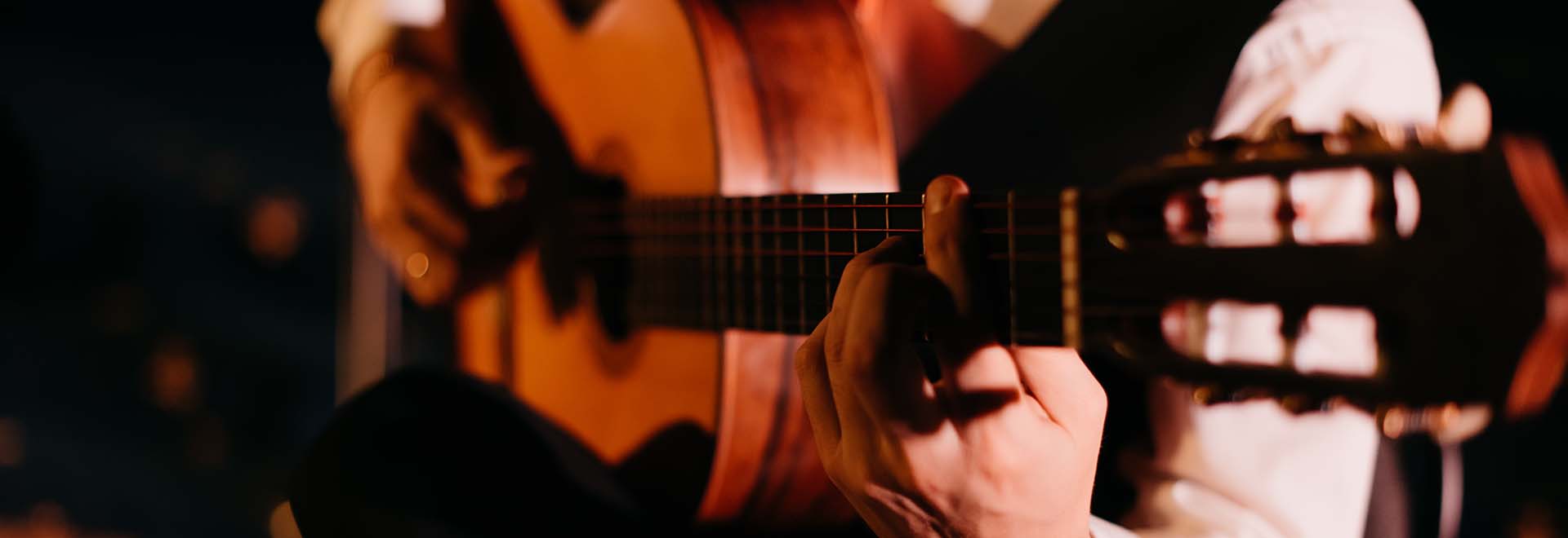 

Билеты на Концерт при свечах. Гитары Андалусии (Англиканская церковь Святого Андрея)