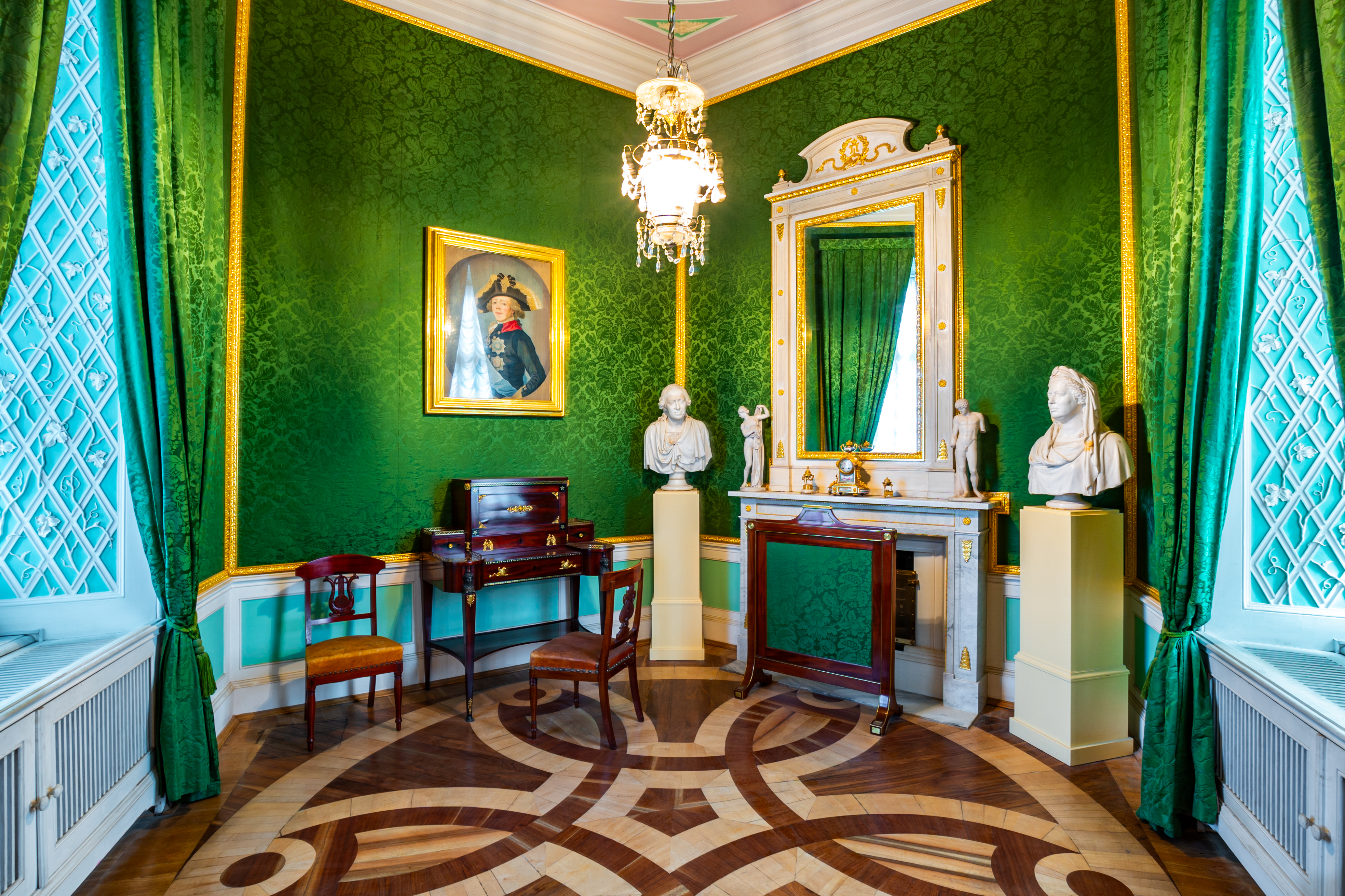 

Билеты на Гатчина, Дворец + Парк (Гатчина, Дворец и Парк)