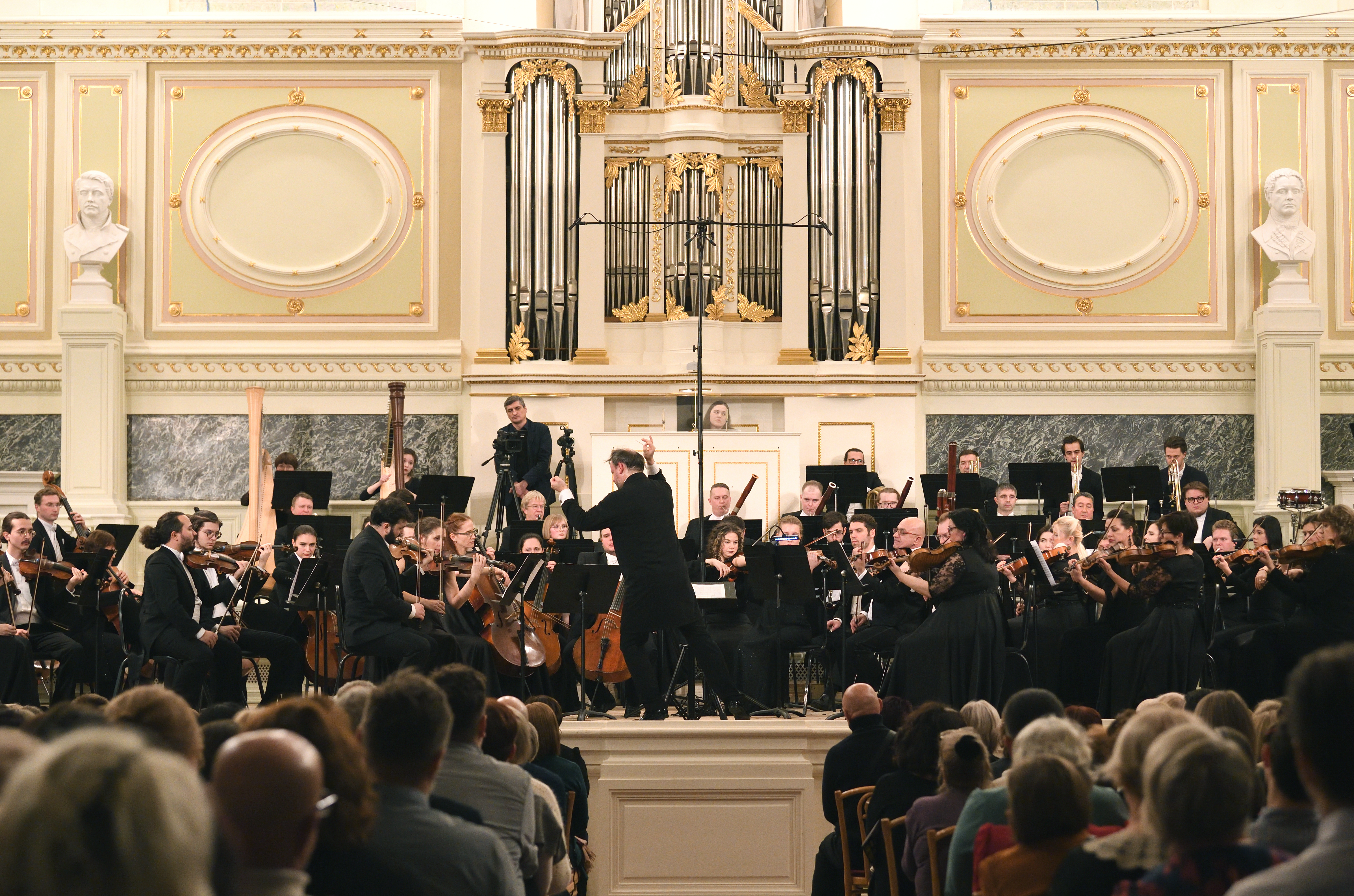 

Билеты на Летопись оркестра: Гаврилин, Баснер, Шварц, Вайнберг (Капелла)