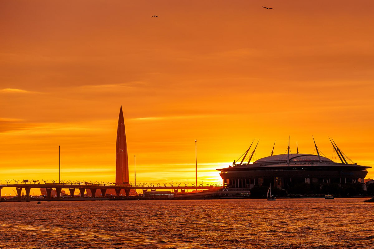 

Билеты на От Москвы до Ленинграда пляшут реки и каналы и мосты