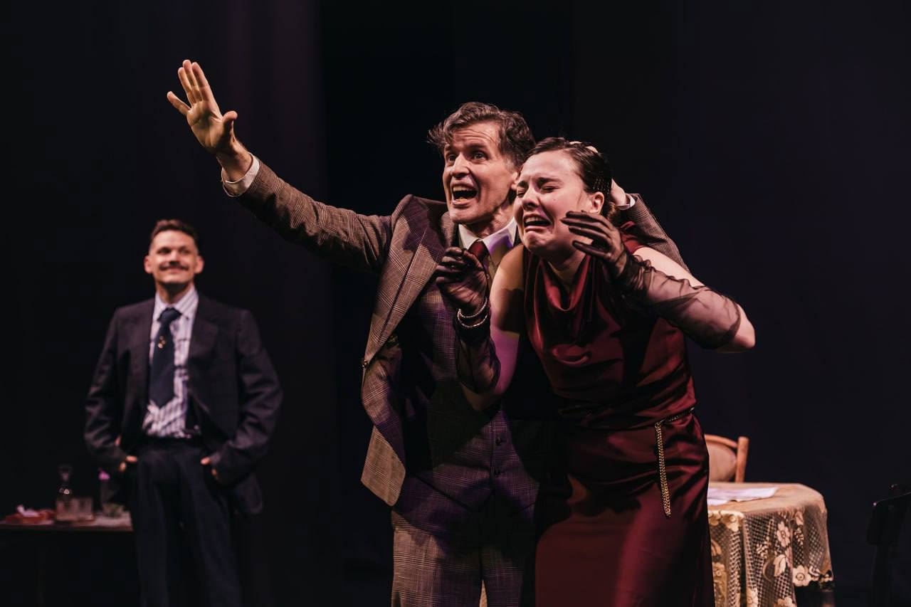 

Билеты на Красотка и семья (Резонанс)