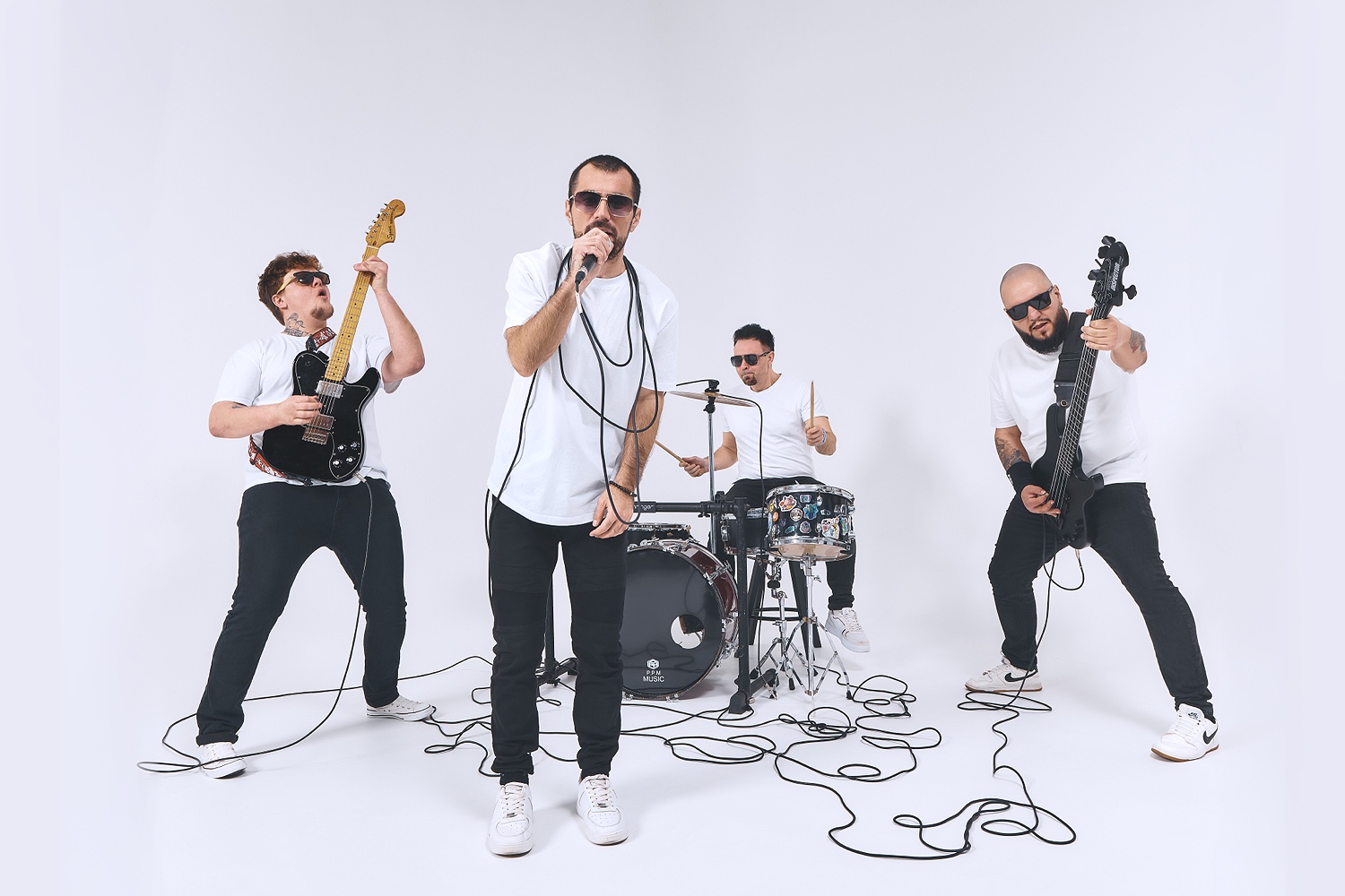 

Билеты на Первомай с Draps Cover Band (Мясной Bro)