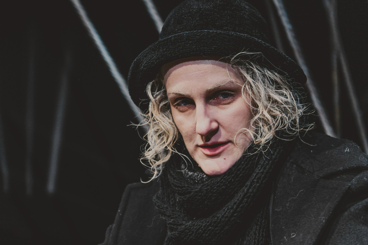 

Билеты на Руфь. Сентиментальная история, случившаяся на окраине Империи (Кузбасский центр искусств)