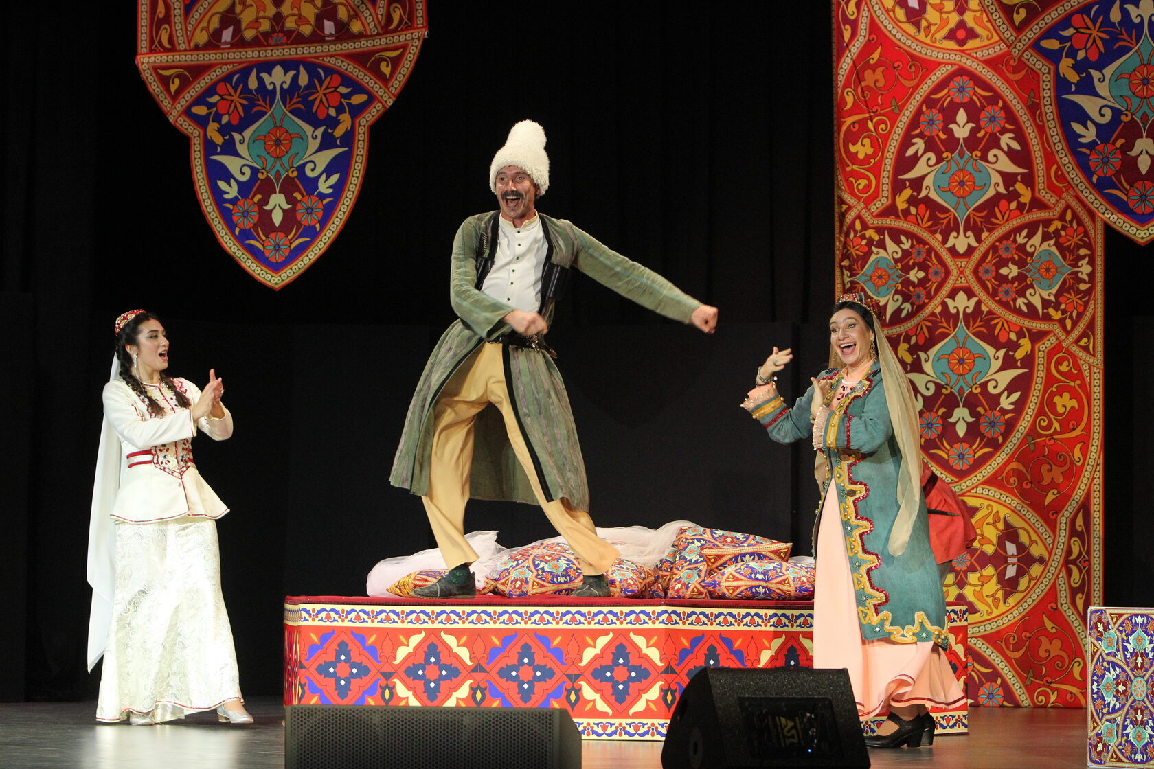 

Билеты на Аршин мал алан (Театр на Булаке)