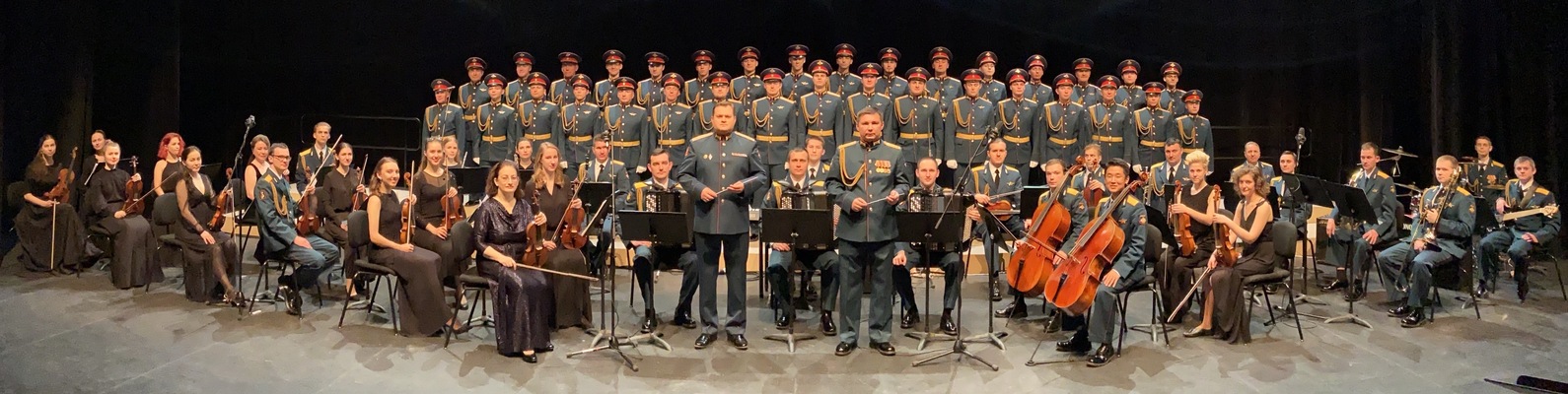 

Билеты на 95 лет Ансамблю песни и пляски Западного военного округа (Филармония им. Шостаковича. Большой зал)