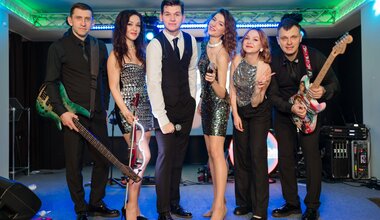 Василий Уриевский и группа «Комиксы» афиша