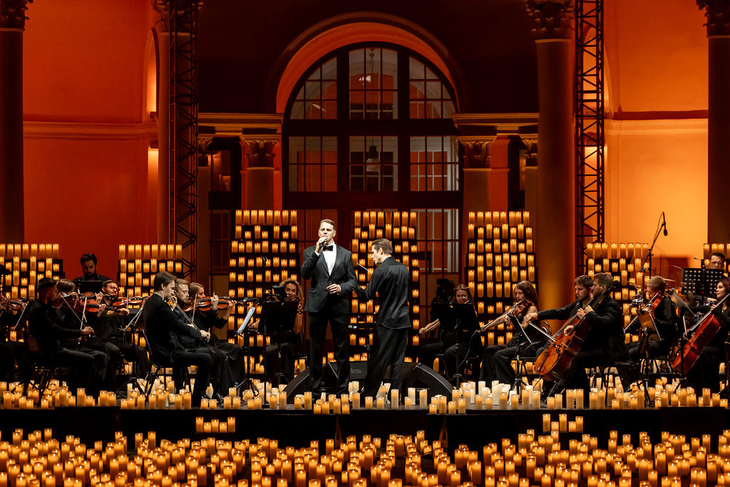 

Билеты на Русская душа. Песни о главном. Lumisfera и 5000 свечей. (Театр им. Вл. Маяковского. Основная и Малая сцены)