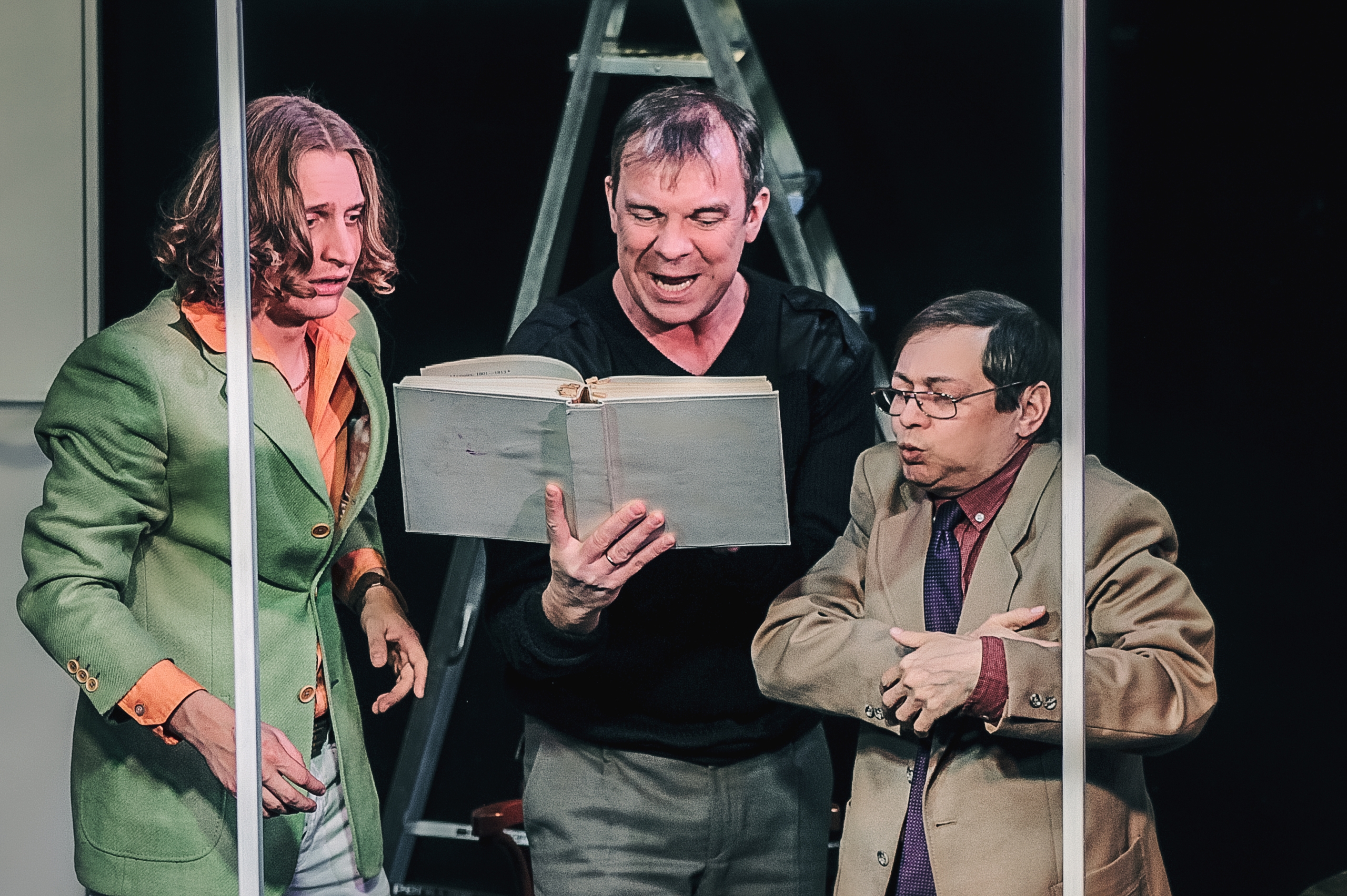 

Билеты на Трое на качелях (Либерта)