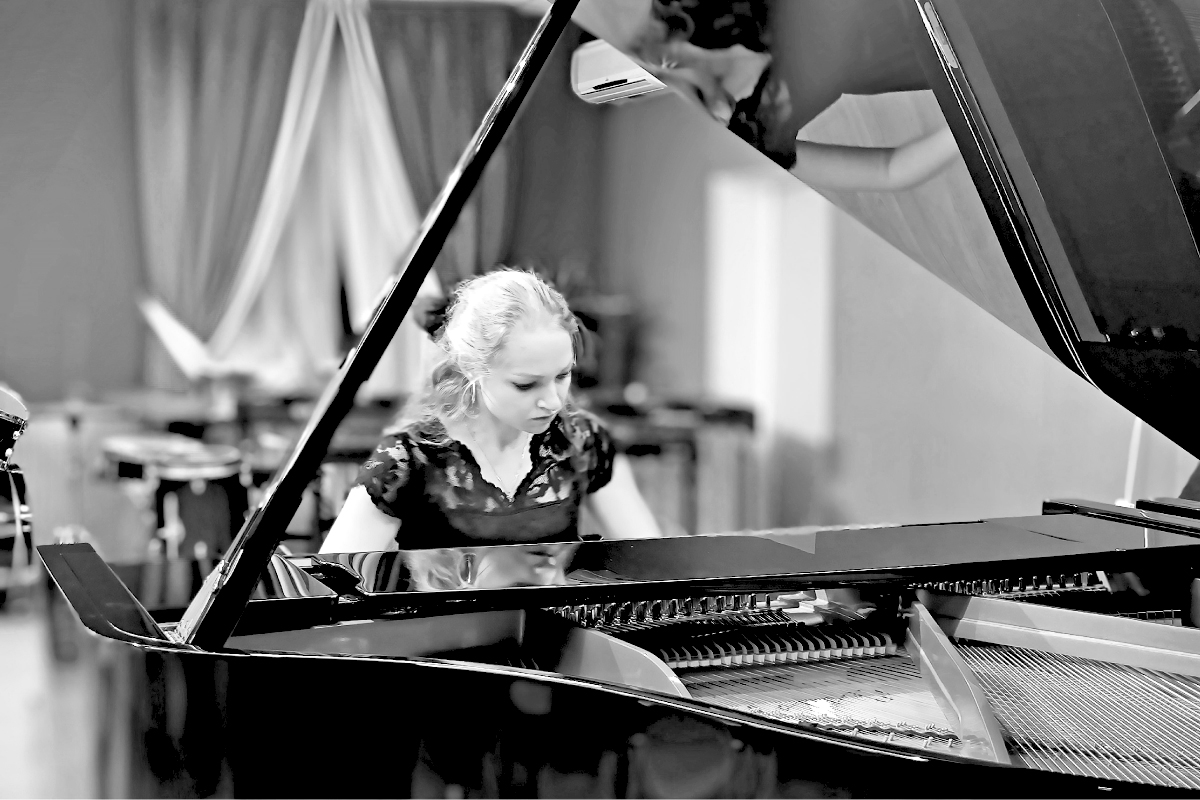 

Билеты на Салон с историей: Нувеллистъ № 3. Время вперёд 100 лет прогресса (Музей-фотосалон Карла Буллы)