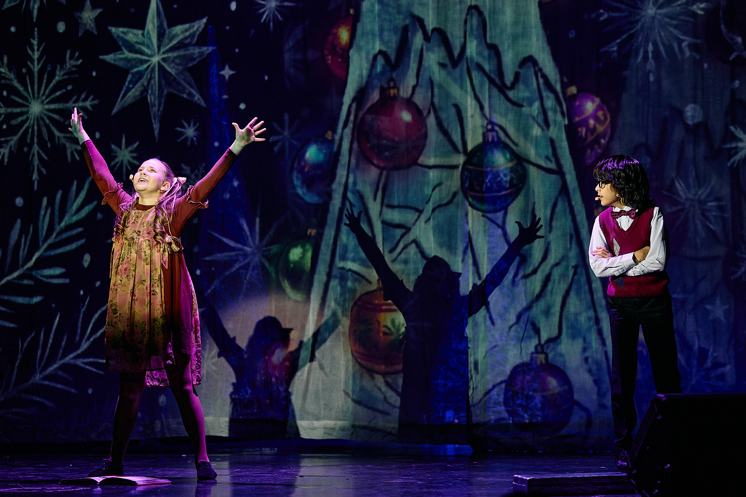 

Билеты на Приключения Маши и Вити (Дом молодёжи Василеостровского района)