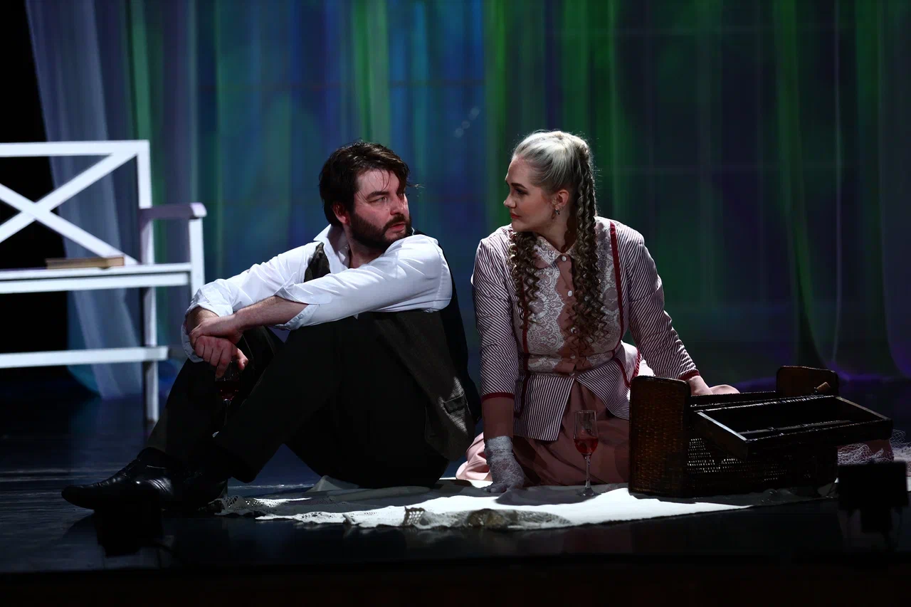 

Билеты на Отцы и дети (Киноконцертный зал «Эльдар»)