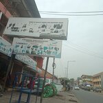 Downtown Miracle (Derby Avenue, 34), clothing store