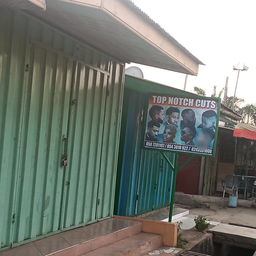 Hairdresser Top Notch, Accra, photo