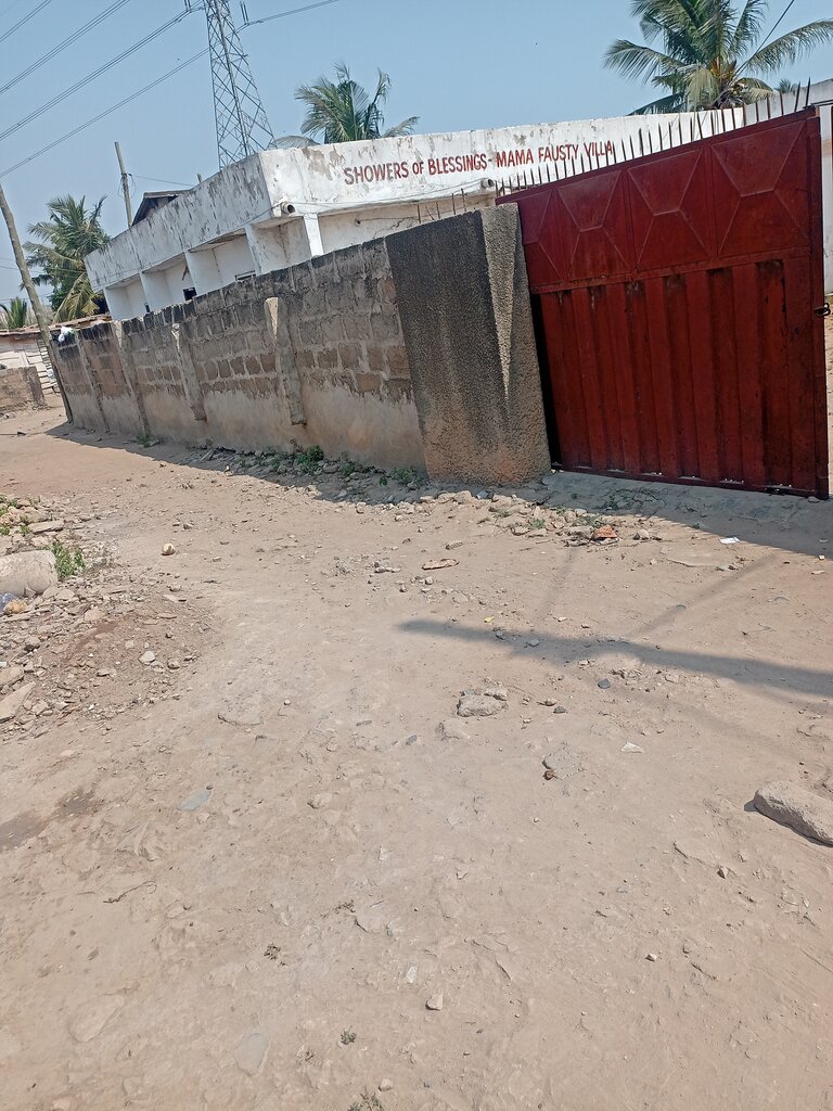 Homeless shelter Showers of blessing - Mama fausty villa, Accra, photo