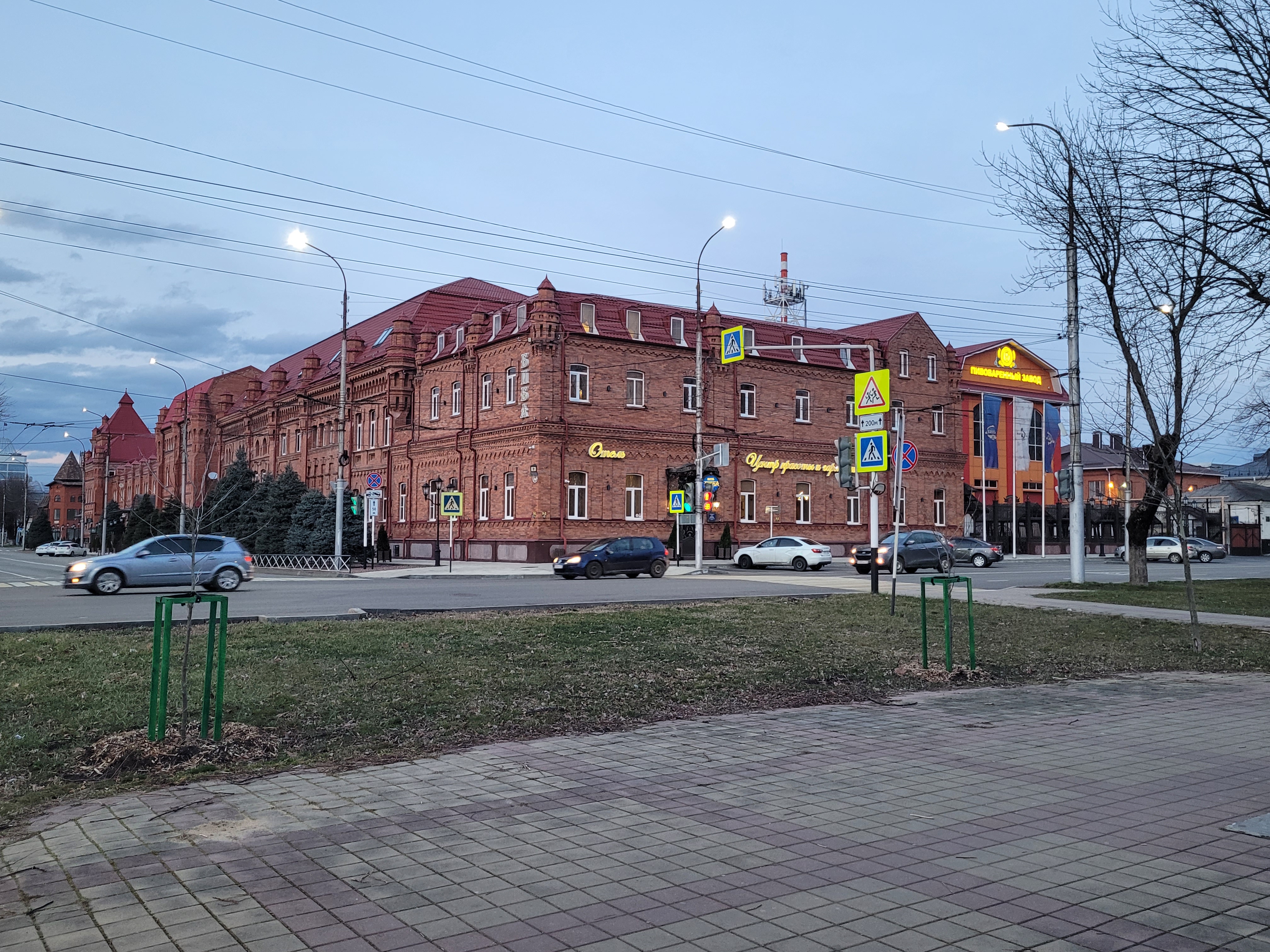 Фото отеля 2