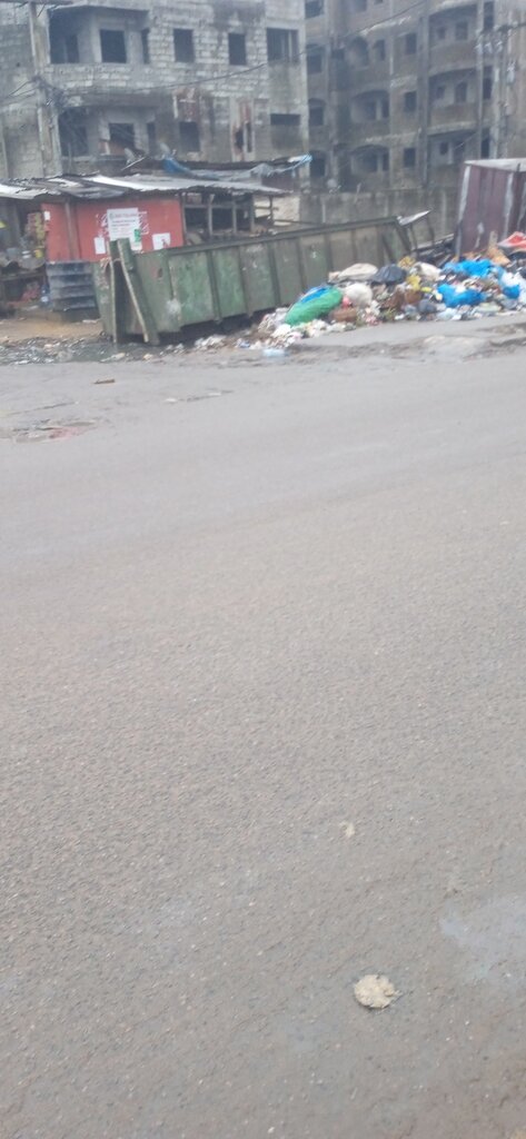 Convenience store Décharge Public, Douala, photo