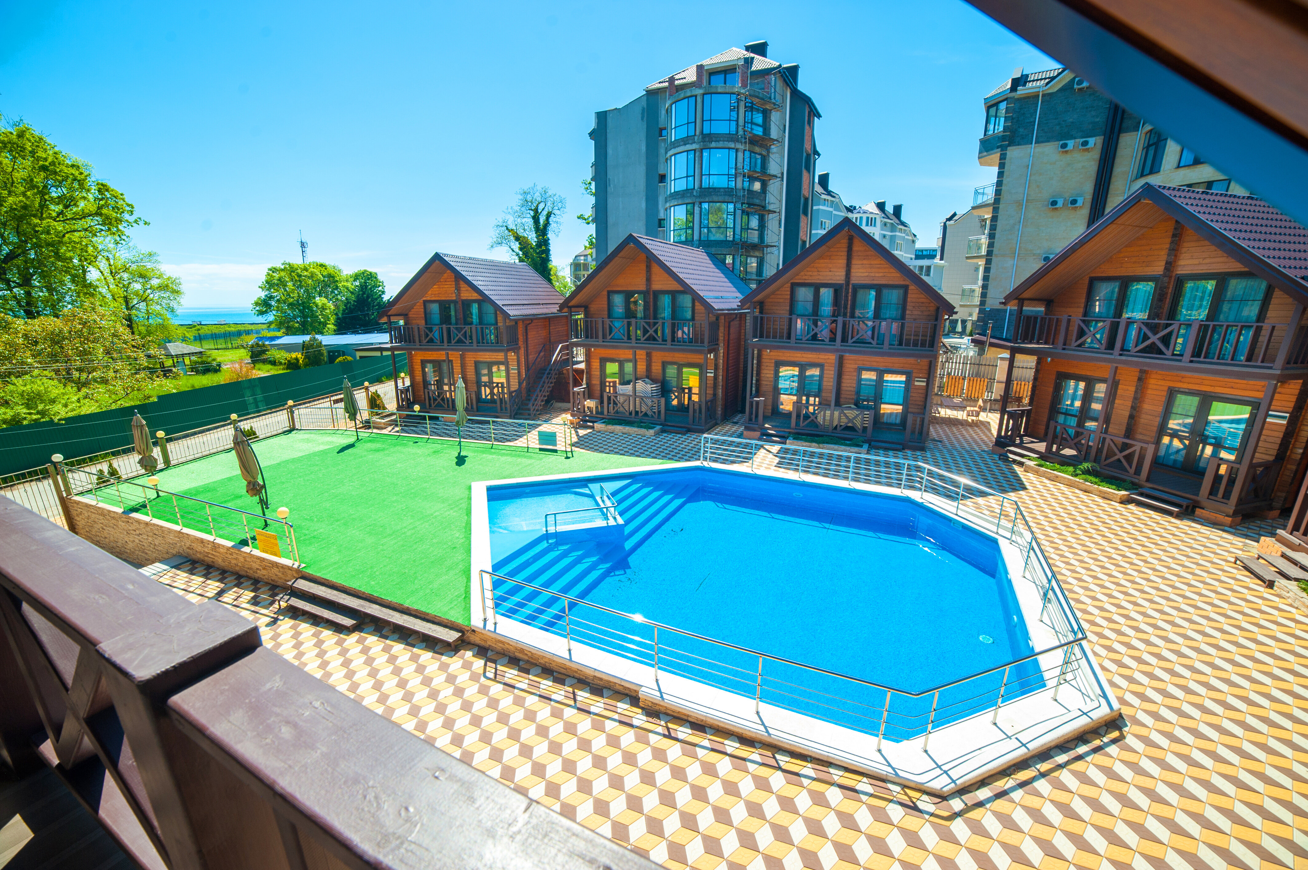 Фото отеля 2