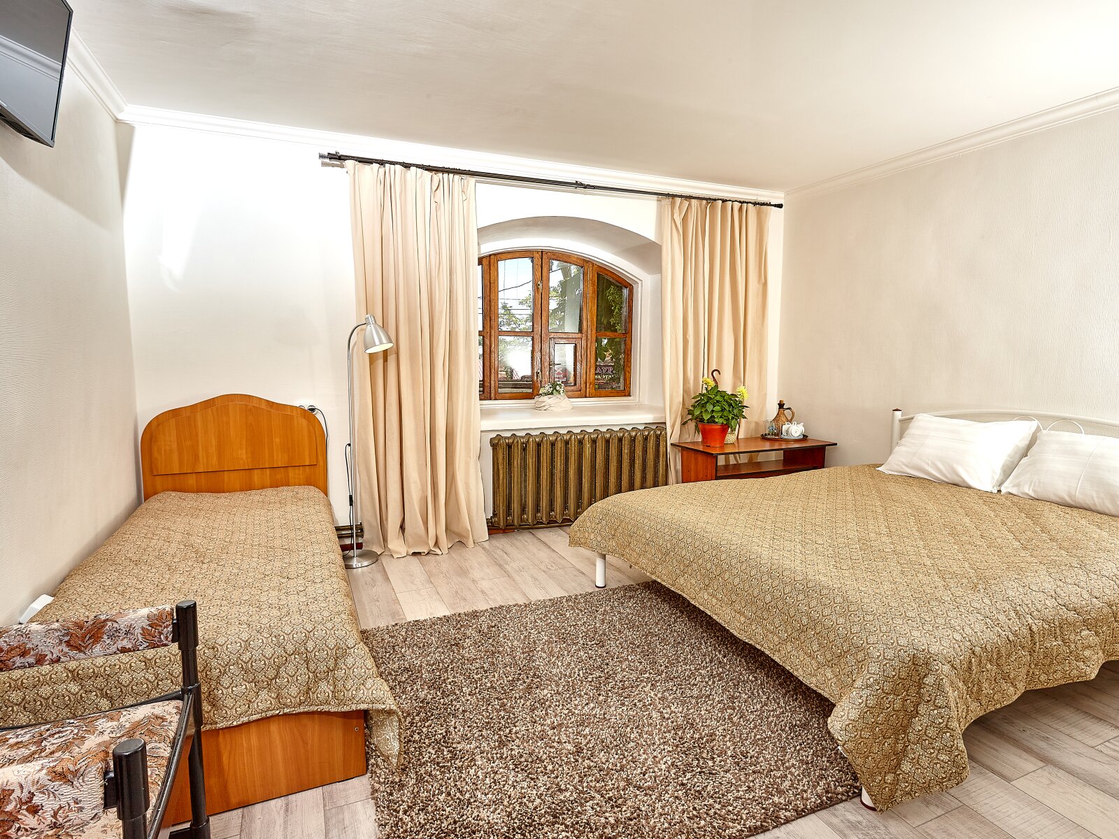 Фото Ливада