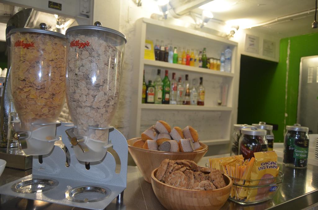 Фото Motion Hostel Gran Vía