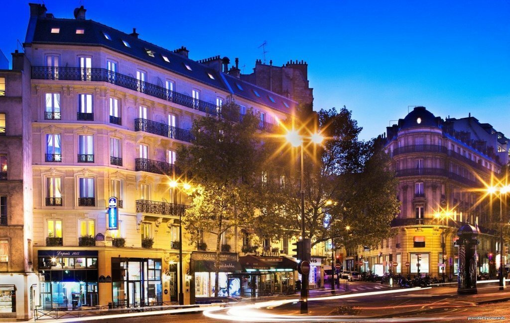 Фото отеля 1