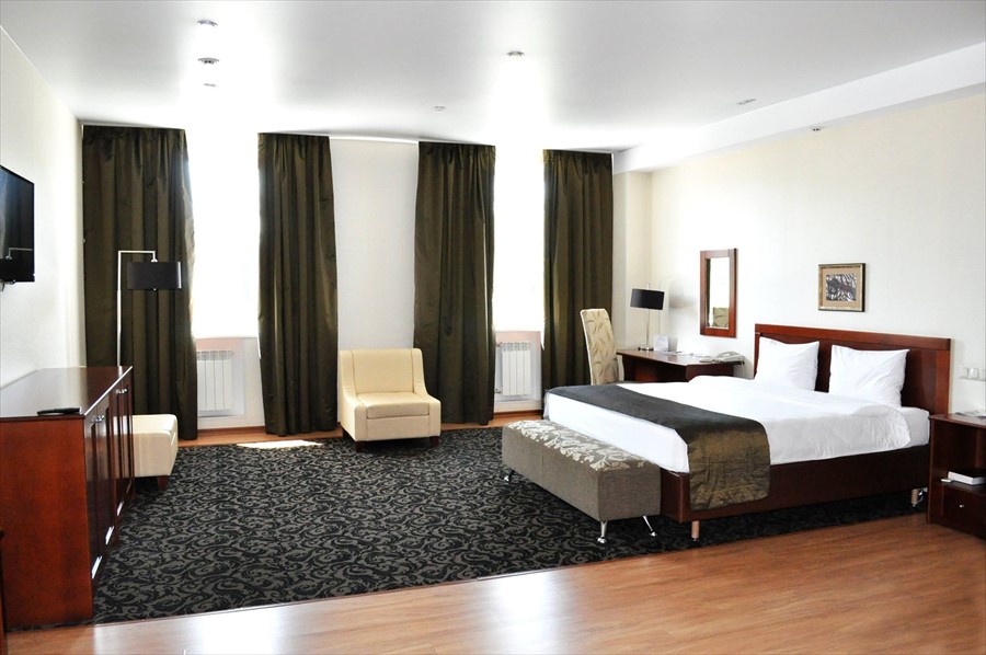 Фото Бенефит Плаза