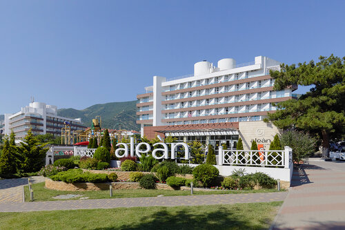 Гостиница Alean Family Biarritz в Геленджике