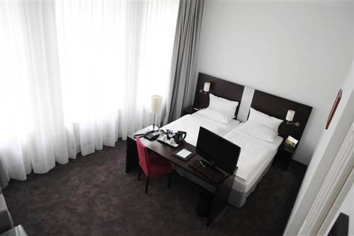 Фото Astor & Aparthotel