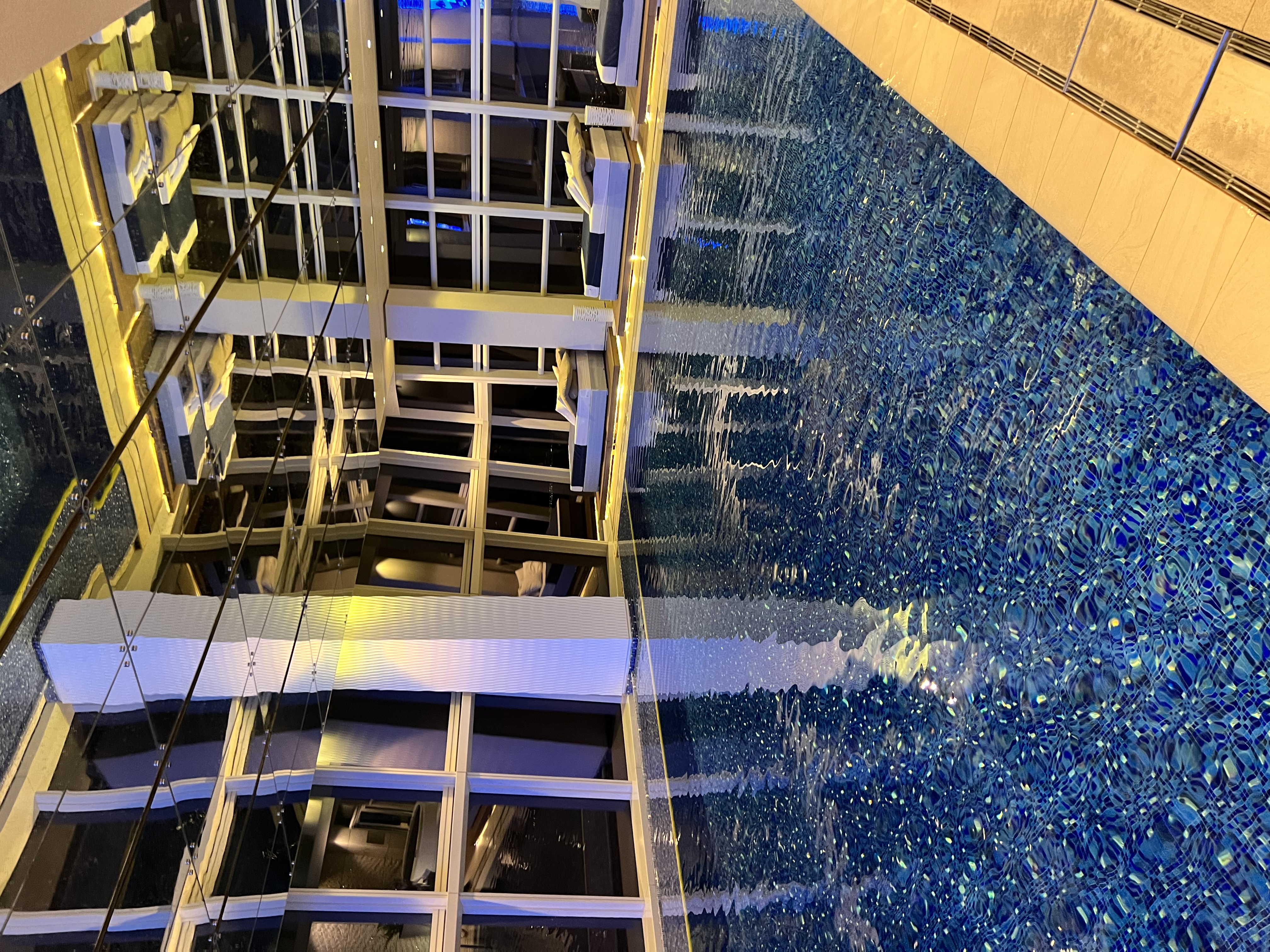 Фото The Ritz-Carlton Hong Kong