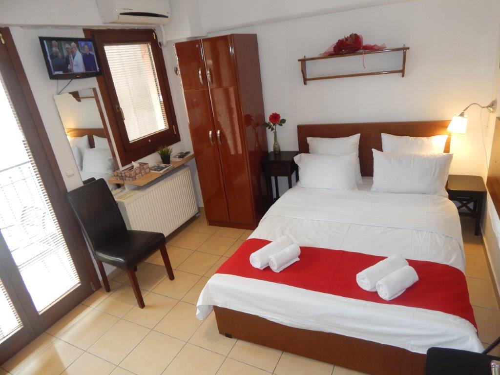 Фото Kripis Studio Thessaloniki Apart-Hotel