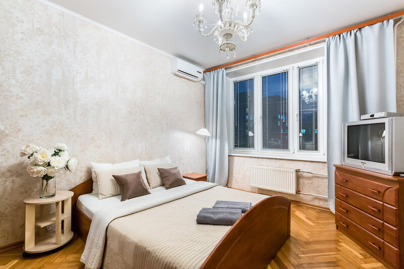 Жильё посуточно HomeBooking Riverside Apartment в Москве