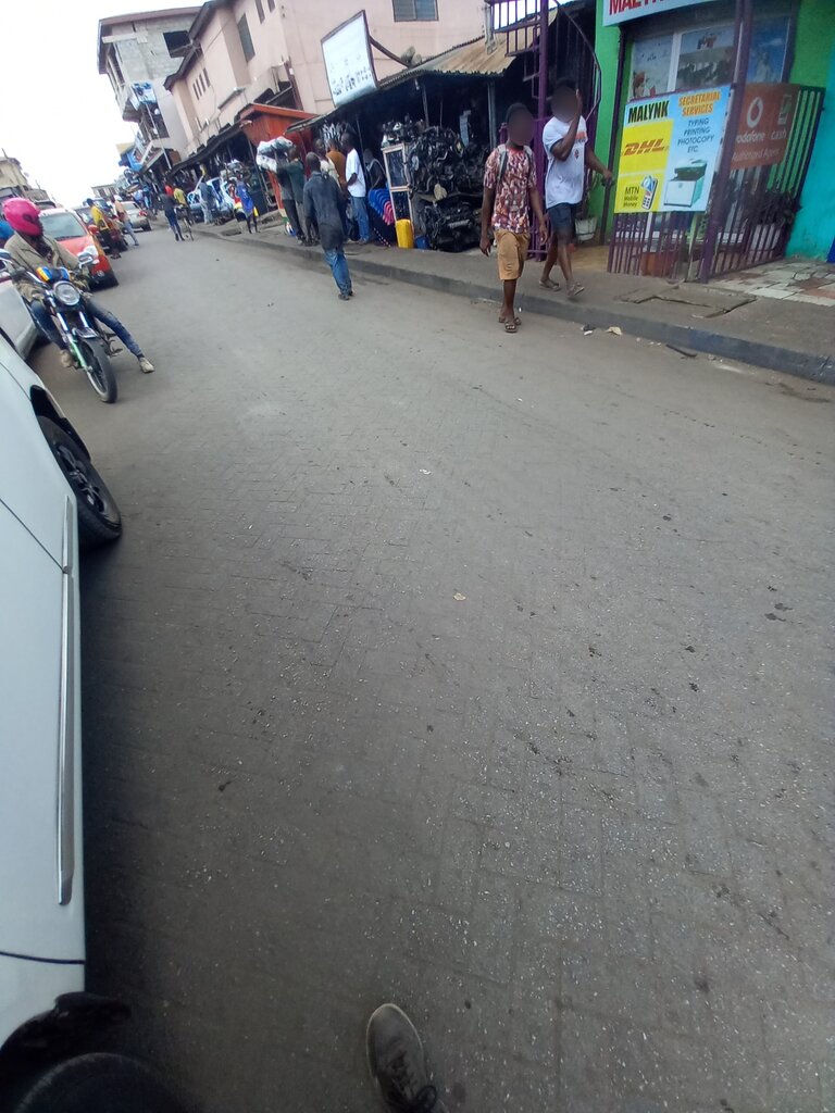 Auto parts and auto goods store Original Addosco Motors, Accra, photo