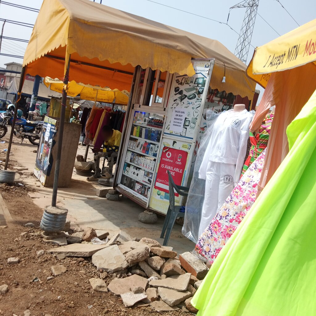Money transfers Finger Shade, Accra, photo