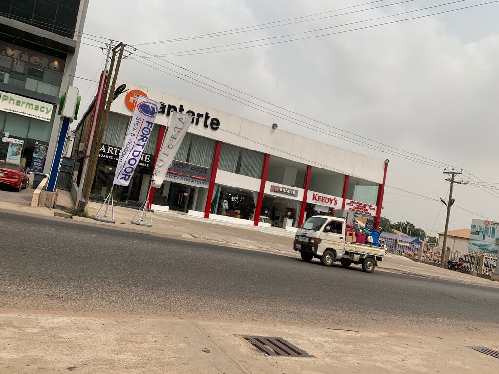 Ceramic tile Artstone, Accra, photo