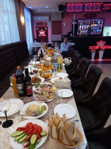 Золотая корона (Volgograd, territoriya Rabochiy posyolok Gorkovskiy, Volgogradskaya ulitsa, 123), cafe