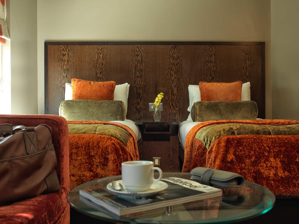 Фото Radisson Blu Edwardian Sussex Hotel, London