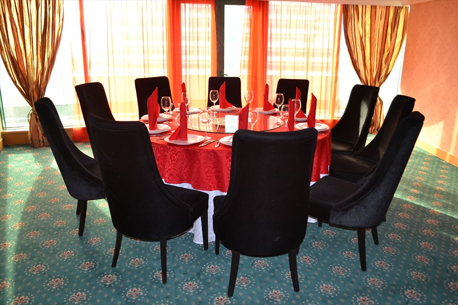 Фото Дипломат