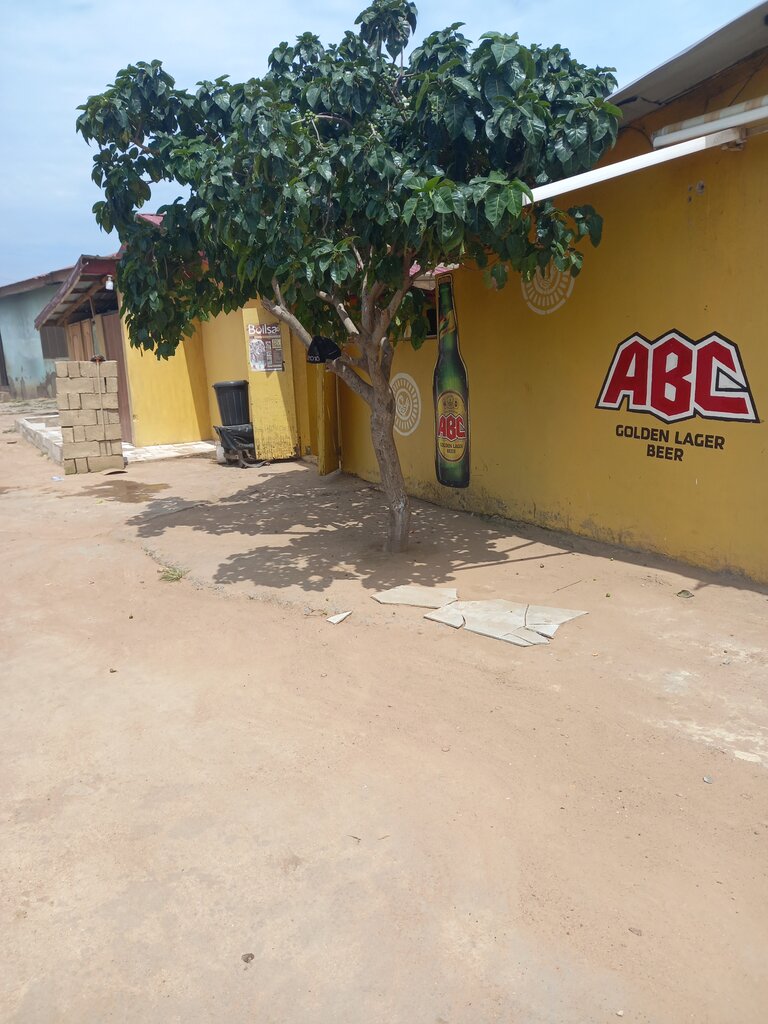 Bar, pub Placito Bar, Accra, photo