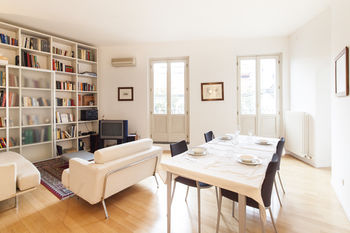 Фото At Home Heart of Milan - Manzoni