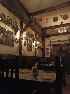 Beer House (Pobedy Avenue, 29) ، حانة، بار