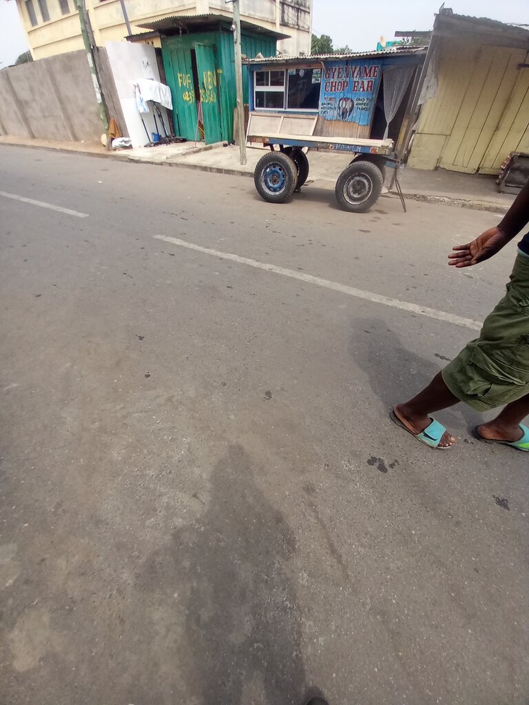 Restaurant Gyenyame Chop Bar, Accra, photo