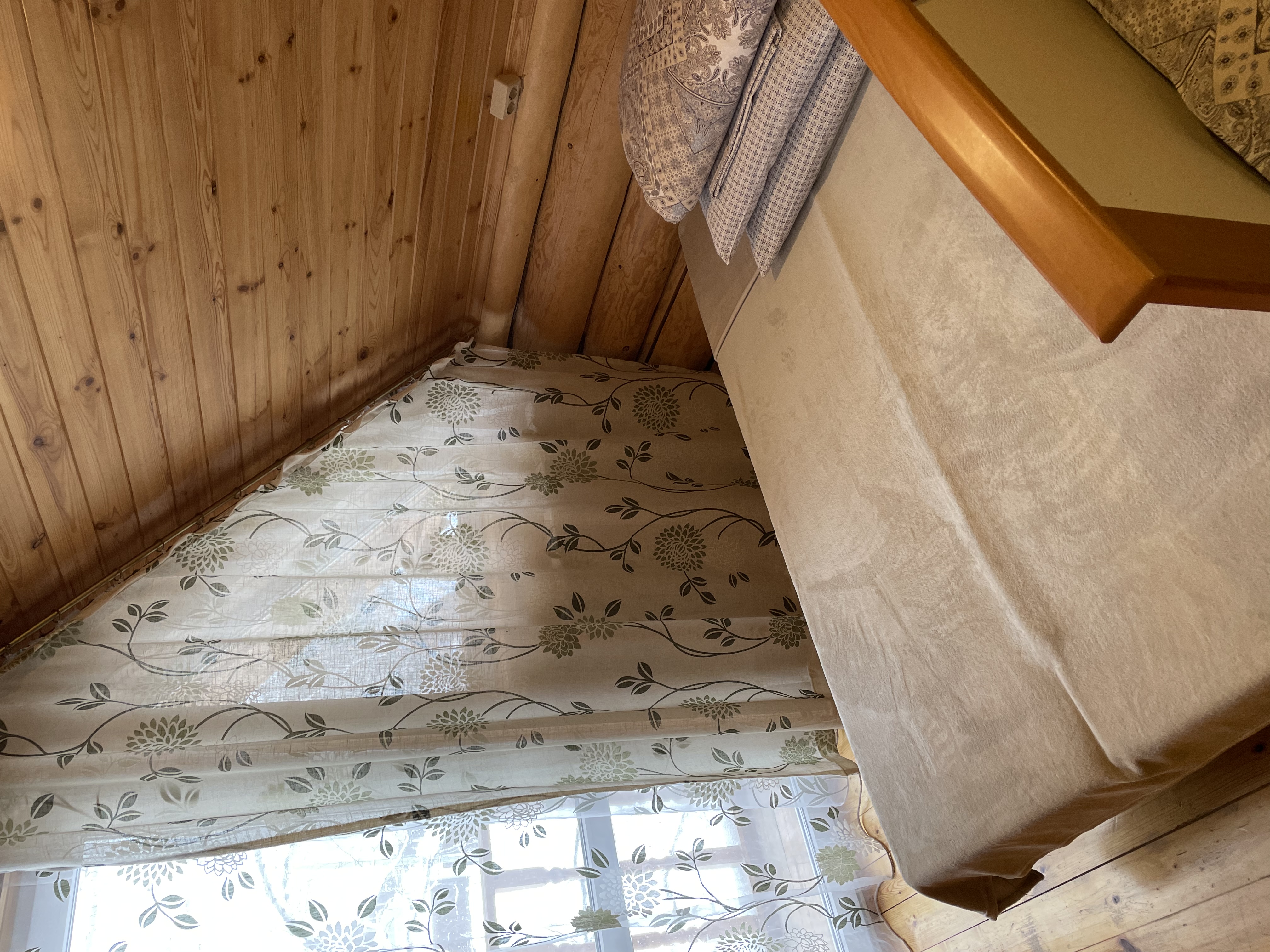 Фото Теремок в горах