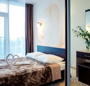 Cristal (посёлок городского типа Коктебель, улица Ленина, 125М), hotel