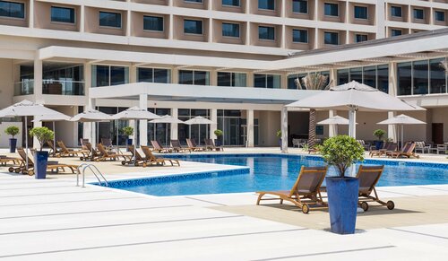 Гостиница Hilton Garden Inn Ras Al Khaimah в Рас-эль-Хайме