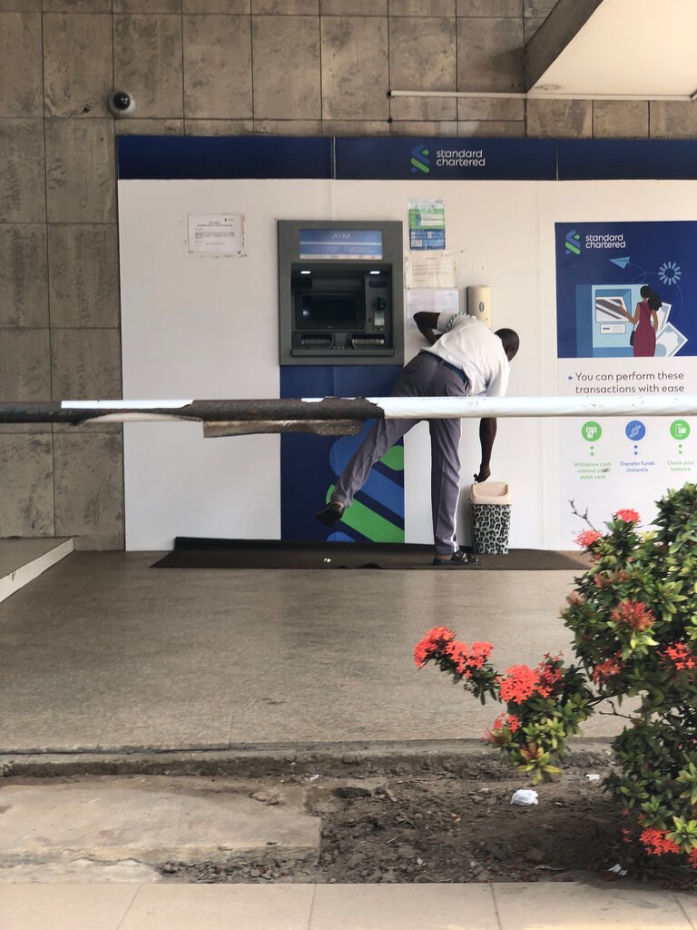 ATM Standard Chartered, Accra, photo