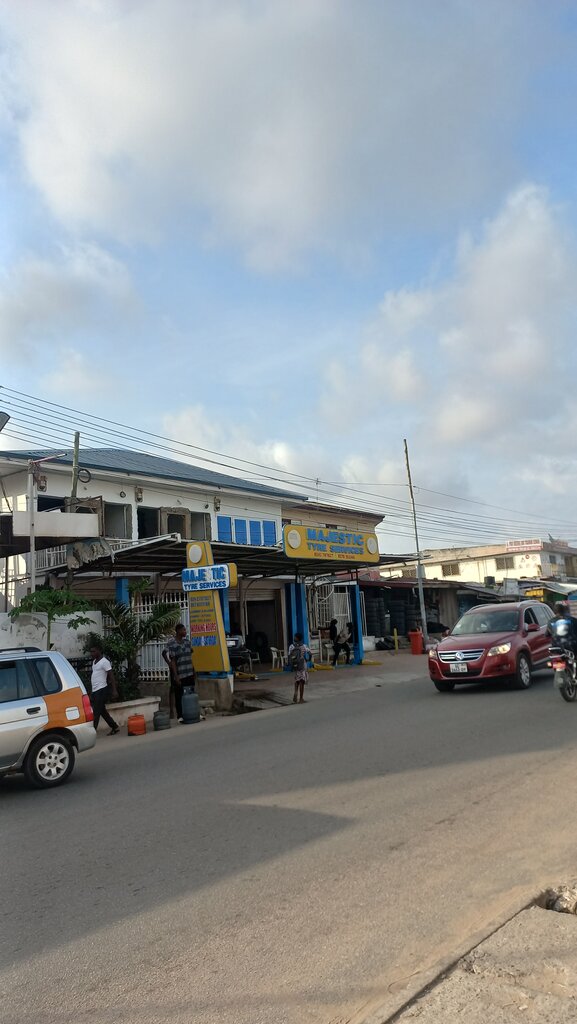 Registration of alterations Majesty Tyre, Accra, photo