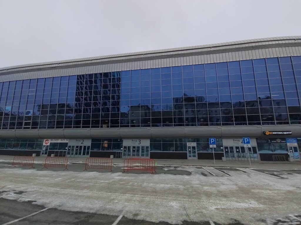 Çok amaçlı spor tesisleri Uralets, Yekaterinburg, foto