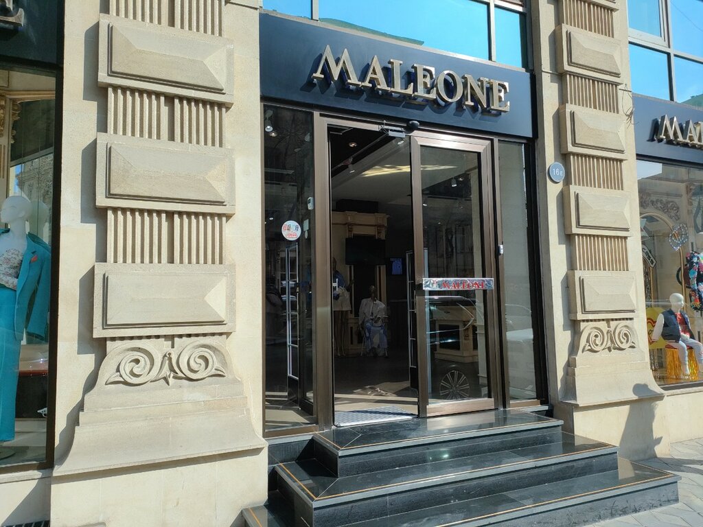 Магазин одежды Maleone, Баку, фото